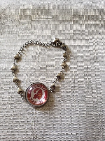 Tampa Bay Buccaneers Bracelet Cover