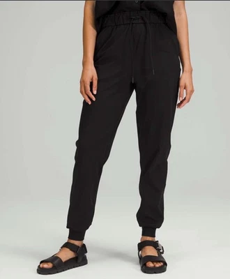 Jogger elástico de tiro alto Lululemon *Cordón negro de longitud completa para mujer talla 4 Foto 1 de 4