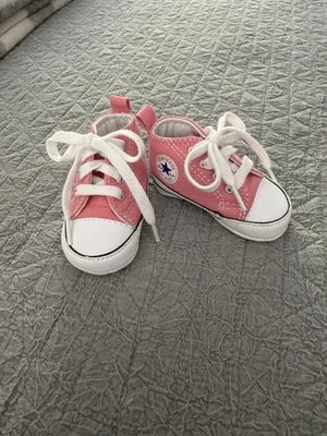 Zapato Cuna Converse Infantil Niña Talla 1 Rosa Parte Inferior Suave Con Cordones Nuevo sin Etiquetas/Caja Foto 1 de 4