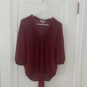 DECREE Top Transparente Rojo Profundo Borgoña Manga 3/4, Mediano - Imagen 1 de 3