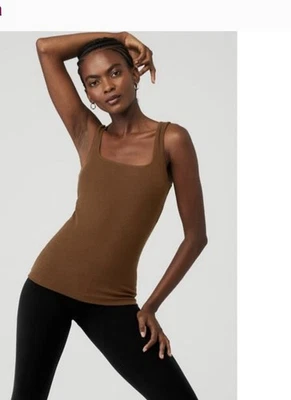 Tanque minimalista acanalado ALO Yoga Foto 1 de 4