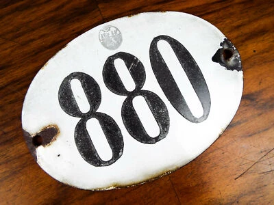 Винтажный аргентинский дом номер эмали уличный знак 880 черно-белая табличка - Изображение 1 из 4