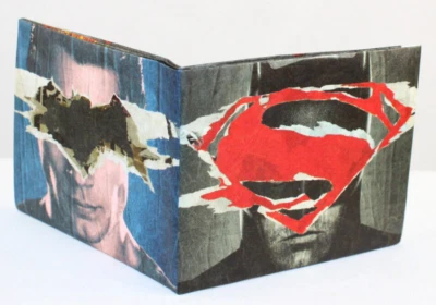 Cartera de papel Batman vs Superman Mighty diseño Dynomighty caja de botín exclusiva  Foto 1 de 4