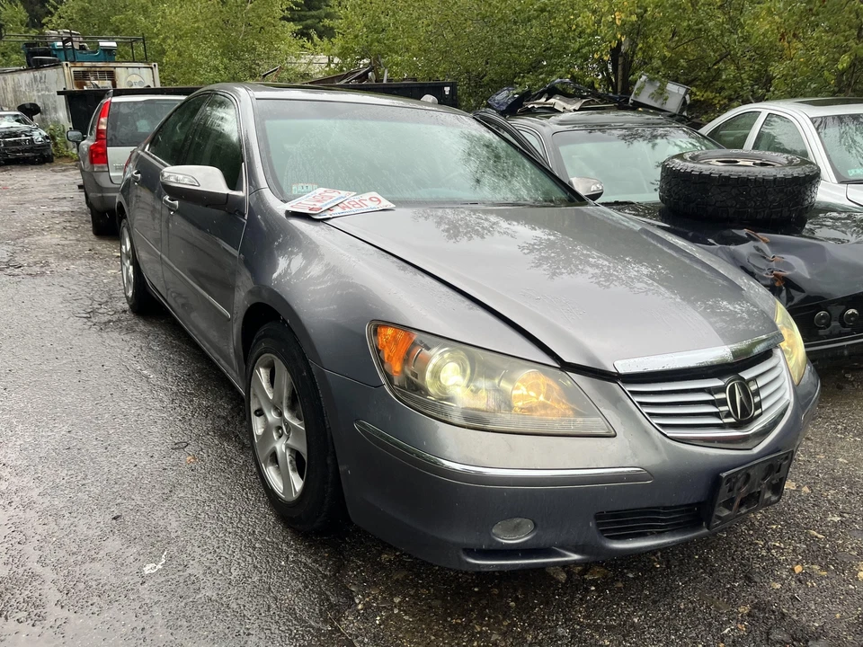 Culata trasera ACURA RL 05 06 07 08 RH Foto 1 de 4