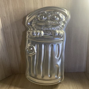 Wilton OSCAR the GROUCH Cake Mold Tin Pan Vtg 70s Sesame Street Muppet Party - Picture 1 of 8