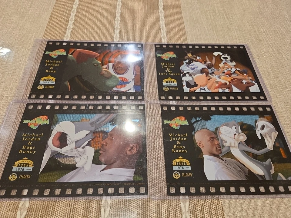 (4) Tarjetas limitadas 1996 Upper Deck Space Jam Michael Jordan Celcard  Foto 1 de 4