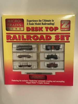 Micro-Trains Line Z Scale Desk Top Railroad Set With 5 Extra Cars. - Image 1 of 4