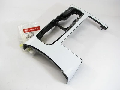 NOVA CAPA DE CONSOLE SUPERIOR ORIGINAL DO FABRICANTE 84650F6100FHV para 2017-2018 Kia Cadenza - Imagem 1 de 3