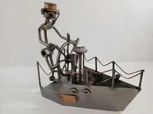 Hinz & Kunst Kunst Kunst Skulptur Muttern und Schrauben Boot Kapitän mit Rohr Made in Germany - Bild 1 von 10