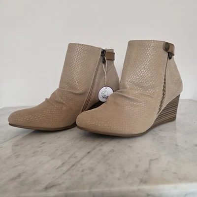 Blowfish Malibu Berkeley Wedge Ankle Boot Booties Tan Faux Snakeskin US 8.5 - Image 1 of 4