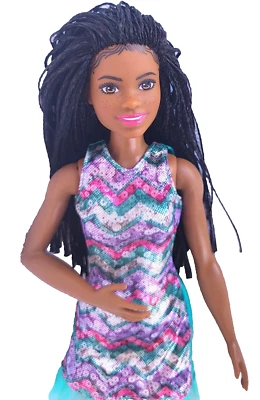 Muñeca Barbie afroamericana AA micro trenzas roble coleccionar o jugar Foto 1 de 4