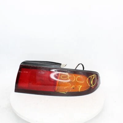 Nissan 240SX 1995 lámpara trasera derecha número de pieza - 166-58712R Foto 1 de 4