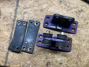 Cab Upper & Lower Exhaust Stack Bracket Peterbilt 379 OEM PASSENGER SIDE - Picture 1 of 8