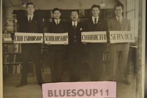 Vintage 1942 "SIGNS"  BROOKLYN HIGH SCHOOL for SPECIALTY TRADES   PHOTOGRAPH  NY - Picture 1 of 4