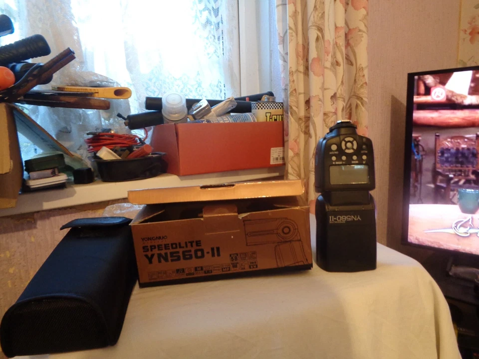 Yongno Speedlight Model YN560-II - Image 1 of 1