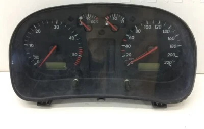 Volkswagen Bora 1998-2005   1J0919861B  Speedometer/Instrument Cluster - image 1 of 3