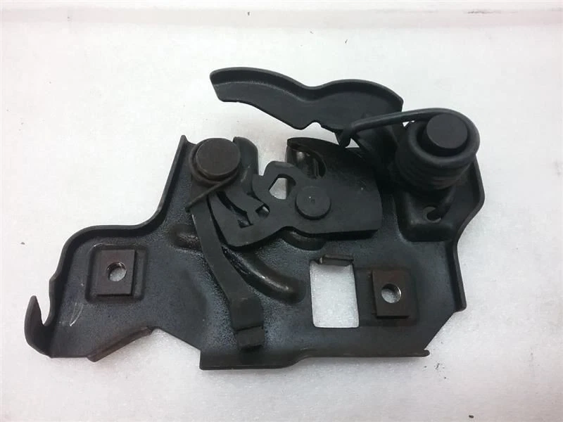 Hood Lock Latch Actuator 1996 CHEVROLET CORSICA S-347P - Image 1 of 3