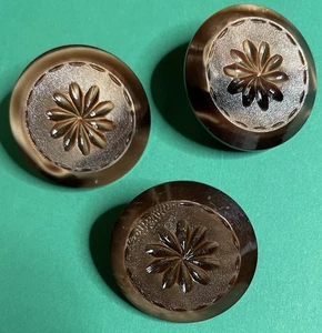 (3) VINTAGE 1” DECORATIVE FLORAL MOTTLED BROWN PLASTIC METAL SHANK BUTTONS-R84 - Picture 1 of 2