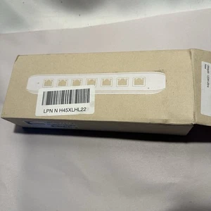 Ubiquiti Unifi 8-Port Gigabit Network Switch USW-ULTRA - Picture 1 of 5