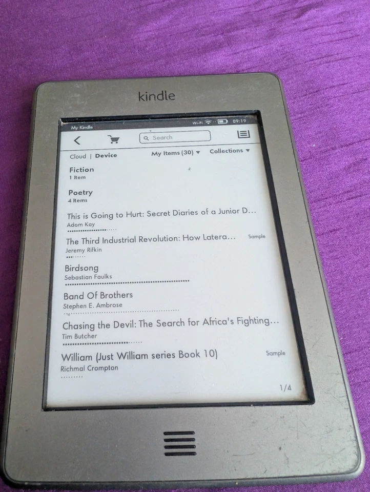 Amazon Kindle Touch 4th Generation 4GB D01200. WiFi+3g please read description  - Image 1 of 4