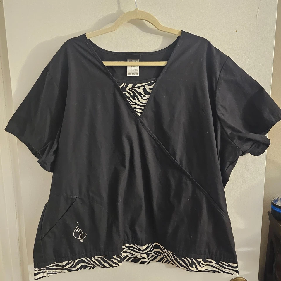 Baby Phat Black/white Scrub Top size 3XL - Image 1 of 1