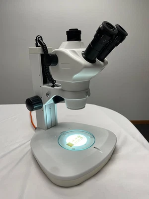 8X-50X Widefield Stereo Zoom Trinocular Microscope w/ LED Bottom and Top Light - Image 1 of 4