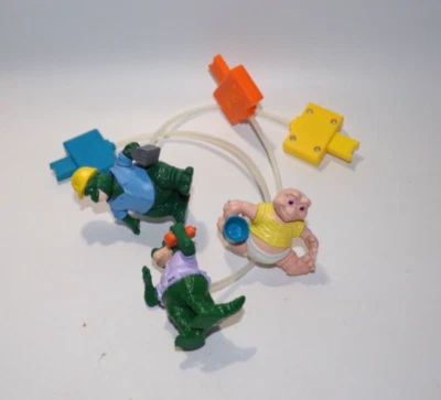 Lote de brinquedos vintage da Disney THE DINOSAURS TV Show SINCLAIR FAMILY McDonalds 3 bonecos - Imagem 1 de 3