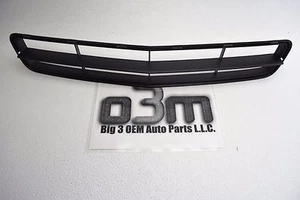 2008-2012 Chevrolet Malibu Black Lower Bumper GRILLE Insert new OEM 15823704 - Picture 1 of 1