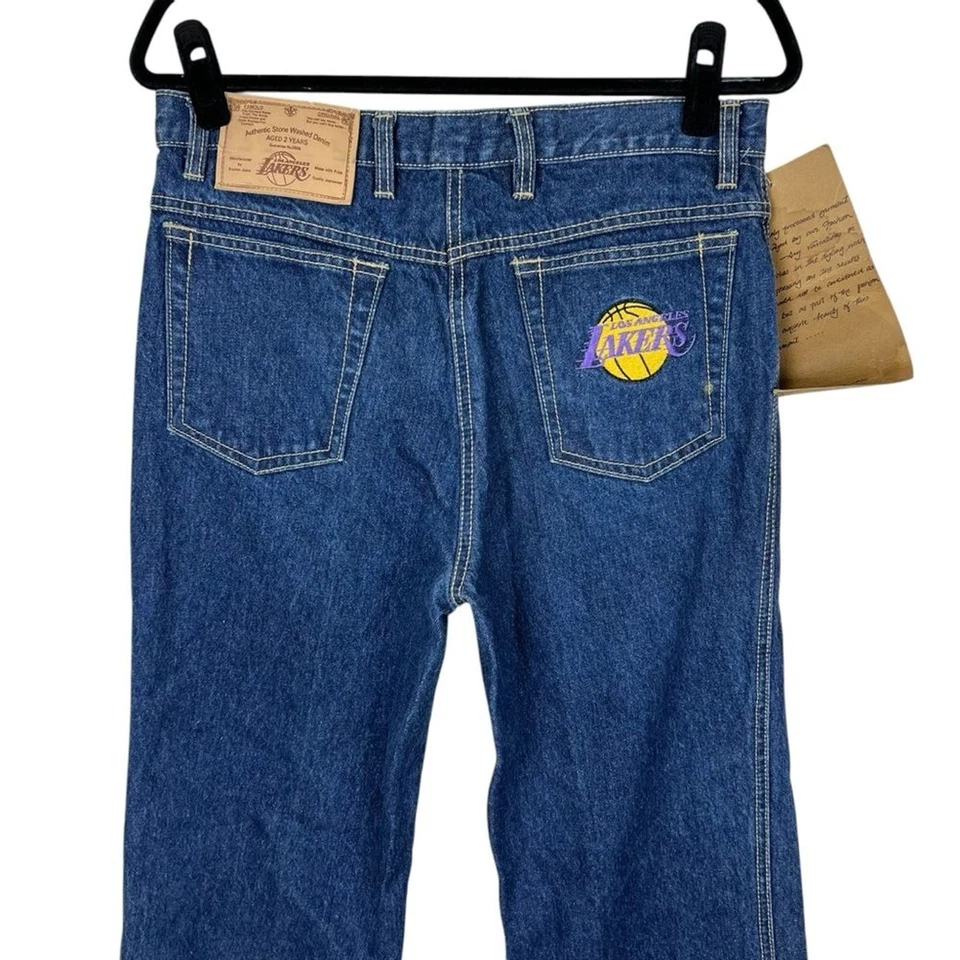 Jeans Braxton Vintage Lakers Talla 34 x 36 Azul Pierna Recta Bordados RARO NUEVO CON ETIQUETAS Foto 1 de 4