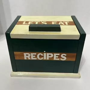 Vintage Green & Off White Wood Recipe Box Index Card 6X7.5X4.5” + Old Recipes - Picture 1 of 15