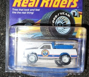 1983 Hot Wheels Real Riders Beach Patrol White Hubs Protective Case - Picture 1 of 8