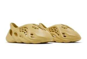 Yeezy Espuma RNNR Sulful Talla 9 M (Nuevo) - Imagen 1 de 6