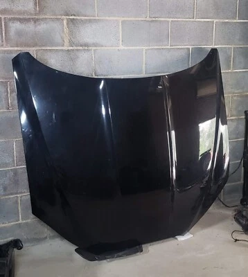 2012 - 2015 Jaguar XF CAPÔ PRETO FABRICANTE DE EQUIPAMENTO ORIGINAL JAGUAR HOOD - Imagem 1 de 3