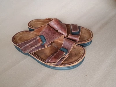 Naot Sz 42 Brown Leather Slide Sandal Straps Buckle Y2K Men's Or Women's - Image 1 of 4
