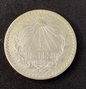 1923 Mexico Un Peso 0.7200 Silver ASW 0.3857 Free Shipping - Picture 1 of 2