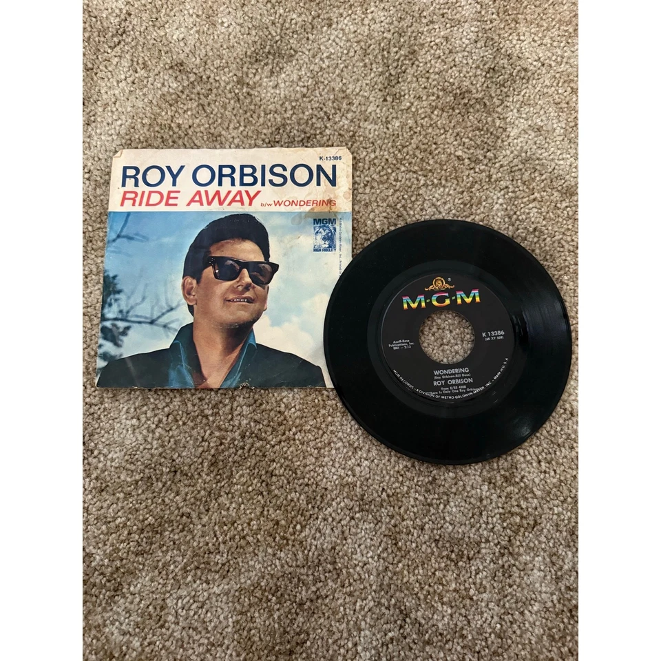Vintage Roy Orbison 45 RPM vinyl single released by MGM Records in 1965 - Image 1 of 4