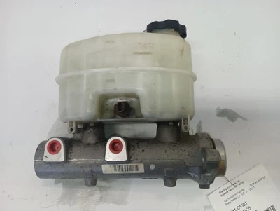 Cilindro maestro de freno de Chevrolet Silverado 2500 11975414 2015 Foto 1 de 4