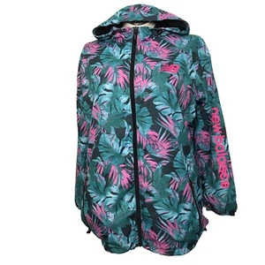 New Balance Cortavientos con Cremallera para Mujer Talla 1X Multicolor Sudadera con Capucha Ligera - Imagen 1 de 15