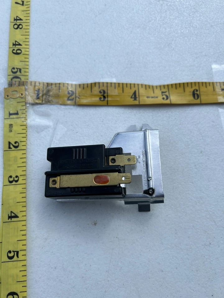 Frigidaire Flame Sensor Part Dryer 5303281135 - Image 1 of 4