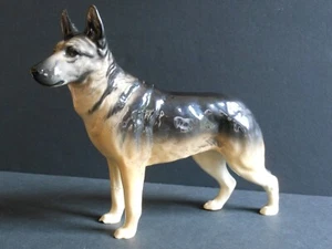 Beswick Large ALSATIAN "CH ULRICA OF BRITTAS" model 969 Gloss - Picture 1 of 11