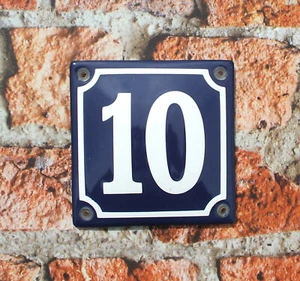 HOUSE NUMBER 10, FRENCH ENAMEL SIGN. WHITE No. 10 ON A BLUE BACKGROUND. 10x10cm. - Picture 1 of 2