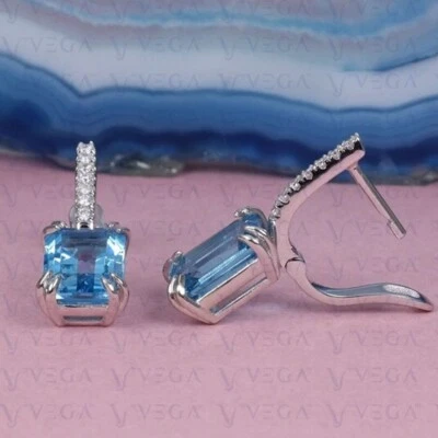 Pendiente gota de diamantes y topacio natural en forma de esmeralda de 4,72 quilates enchapado en oro blanco de 14 K Foto 1 de 4