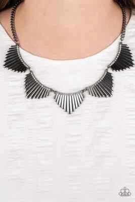 Paparazzi MANE STREET black necklace - Image 1 of 2