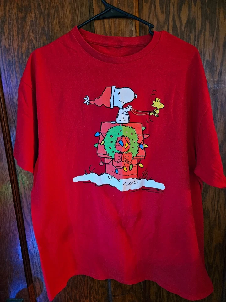 Peanuts Snoopy Christmas Men's Red Short Sleeve T-shirt Size Large - Image 1 of 3
