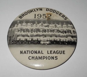 1952 Baseball Brooklyn Dodgers Team Picture Photo Jackie Robinson Souvenir Pin - Picture 1 of 2