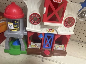 Fisher-Price Little People Scheune Spielset mit Silo Eiern Glocke Bauernhaus - Bild 1 von 3