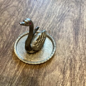 Vintage Metall Kunst EP Zinklegierung Silber Schale Ring Halter Rosa Auge Schwan Vogel - Bild 1 von 4