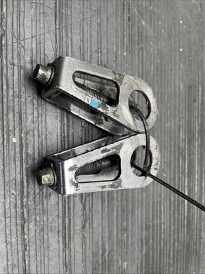 Honda CBR600F4i 2003 ajustadores de cadena, ajustadores de brazo oscilante #81825 Foto 1 de 3