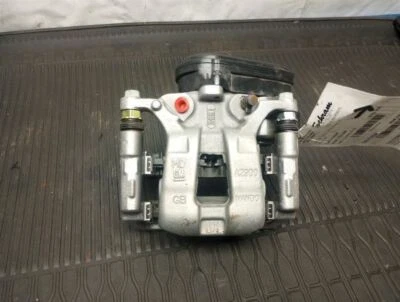 Pinza Chevrolet Suburban 1500 2023 2829619 Foto 1 de 4