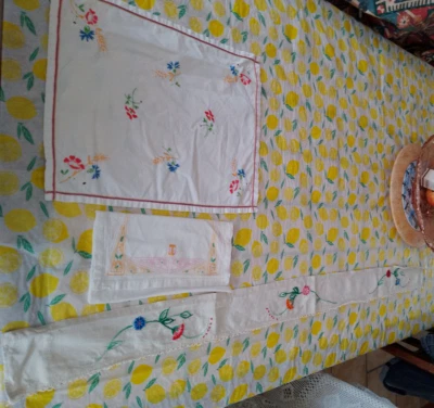 Lot de 3 articles ( textiles anciens ) - Photo 1/4